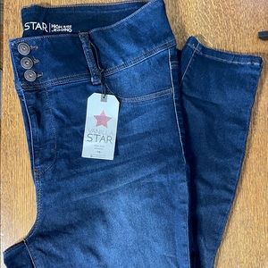 NWT Vanilla Star High Rise Jeggings